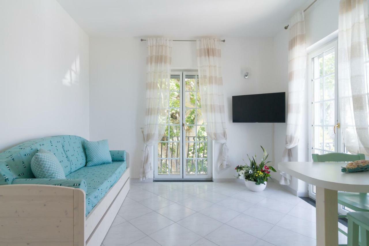 Aquamarine Relaxing Capri Suites Ngoại thất bức ảnh