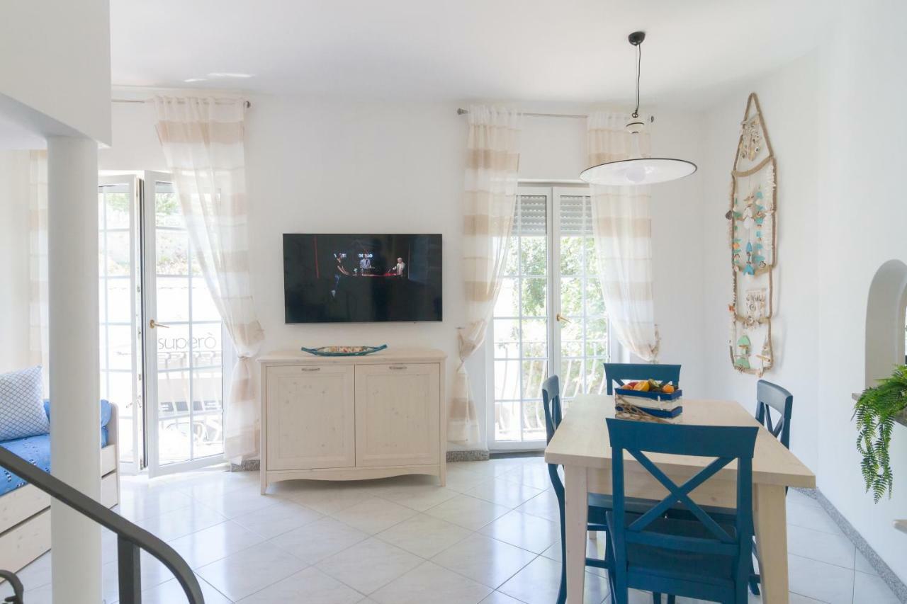 Aquamarine Relaxing Capri Suites Ngoại thất bức ảnh