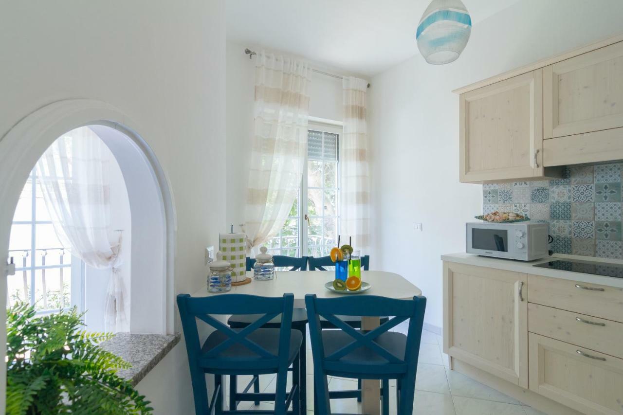 Aquamarine Relaxing Capri Suites Ngoại thất bức ảnh